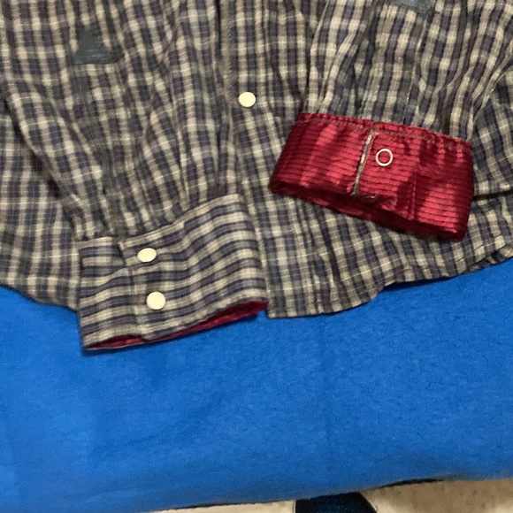 Shirts in great shape Only been worn a couple of times! Like out to the clubI - Picture 3 of 7